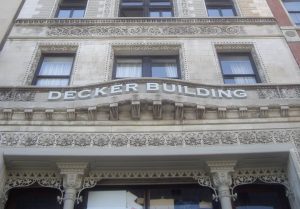 Low angle photograph of the Decker Building, 33 Union Square West, New York City, USA (2008)